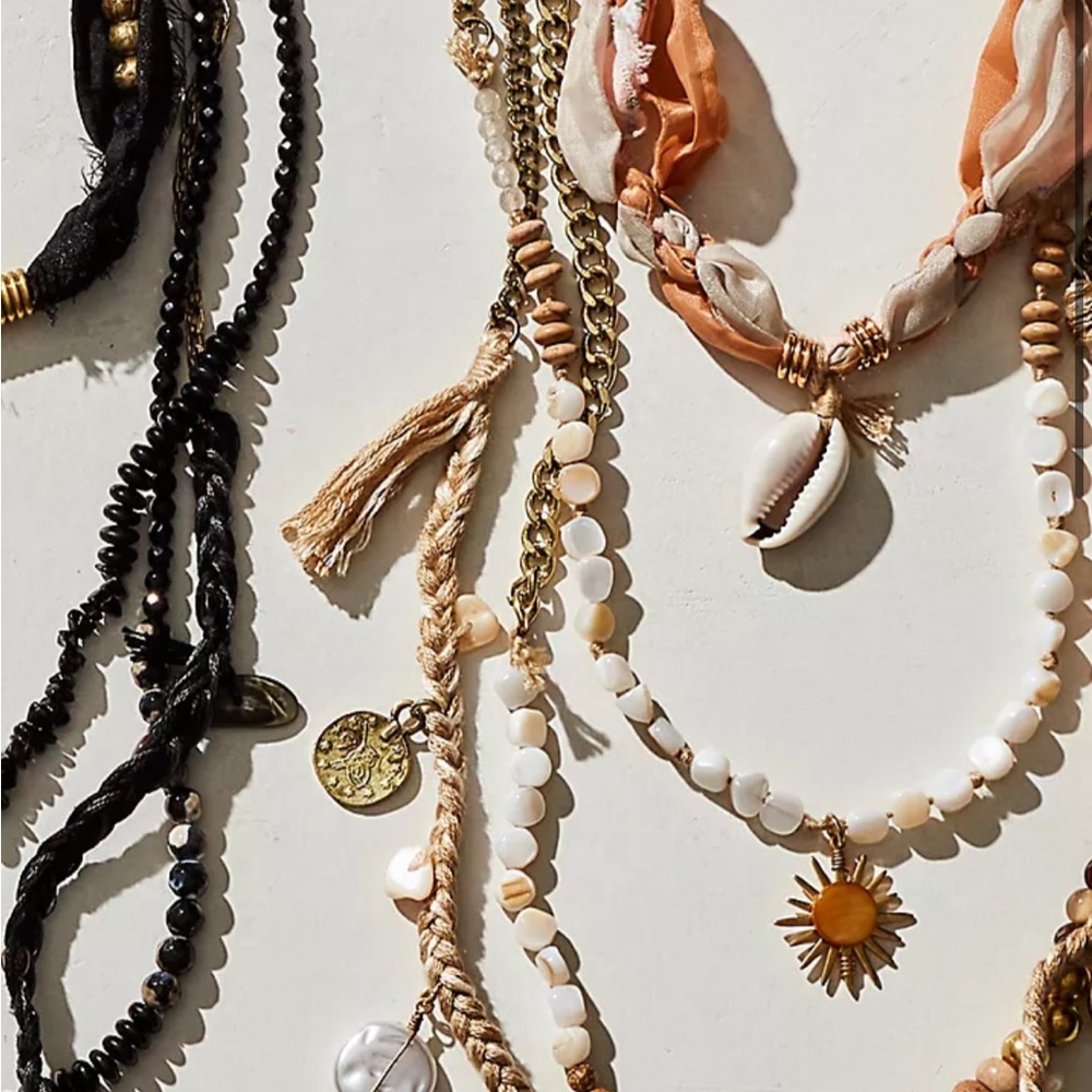 NWT free people Bohemian beige white Multi-Color layered Necklace